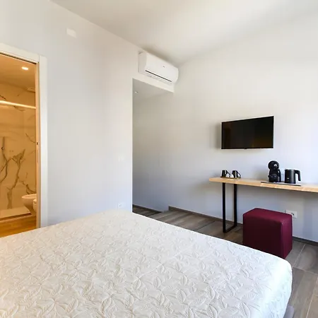 Bianca Elegance Guest house La Spezia