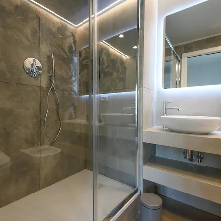 Bianca Elegance La Spezia